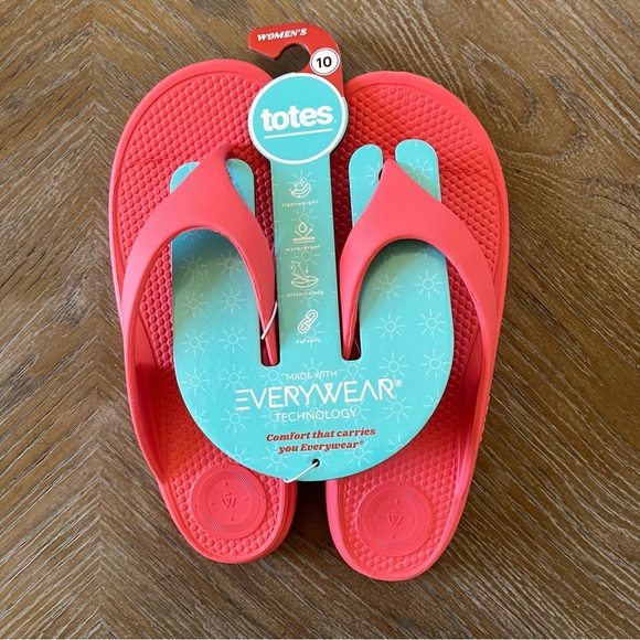 totes Shoes - NWT Totes Everywear Bounce Flip Flops Women’s Size 10